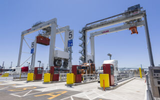 Port operators need to demand standardisation in container terminal automation