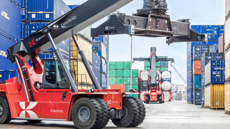 Kalmar Reachstacker Teile und Teile für Containerumschlaggeräte kaufenBuy Kalmar reachstacker parts and parts for container lifters